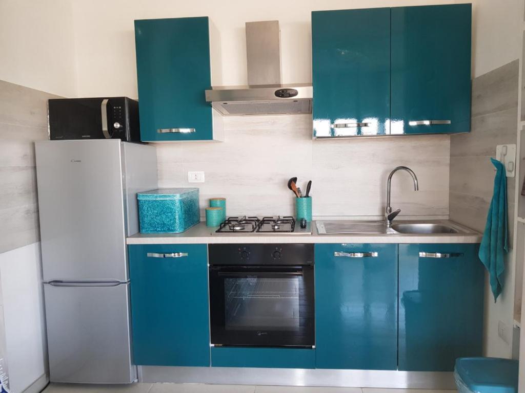 Suite Con Terrazzo Sul Mare E Discesa In Spiaggia A Gallipoli Extérieur photo